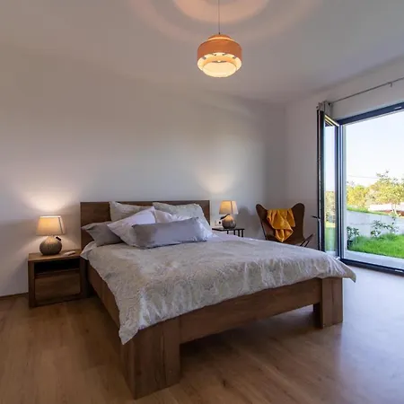 Lia With Pool - Luxury In Vintijan, Near And Medulin וילה פולה