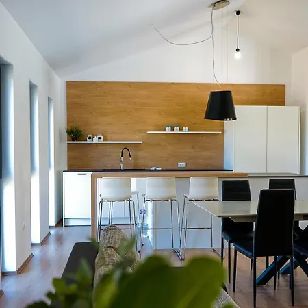 Lia With Pool - Luxury In Vintijan, Near And Medulin וילה פולה