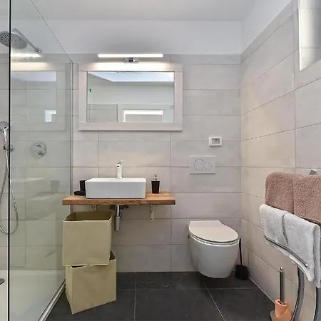 וילה Lia With Pool - Luxury In Vintijan, Near And Medulin