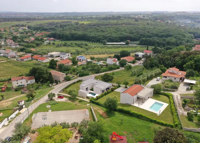 Villa Lia With Pool - Luxury In Vintijan, Near And Medulin Pola