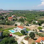 Lia With Pool - Luxury In Vintijan, Near And Medulin Villa Pula