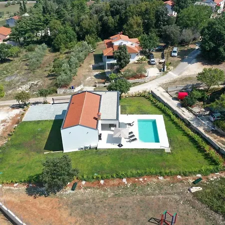 Lia With Pool - Luxury In Vintijan, Near And Medulin