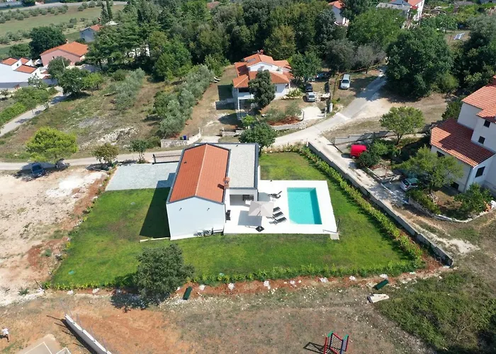 Lia With Pool - Luxury In Vintijan, Near And Medulin