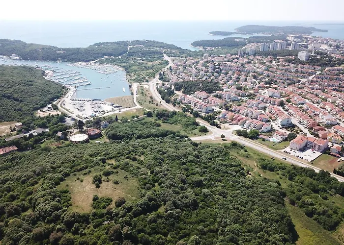 Vila Lia With Pool - Luxury In Vintijan, Near And Medulin *