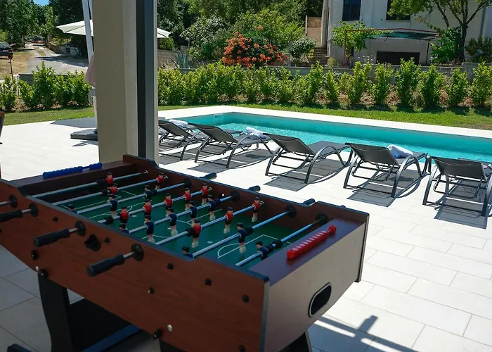 Villa Lia With Pool - Luxury In Vintijan, Near And Medulin Pula