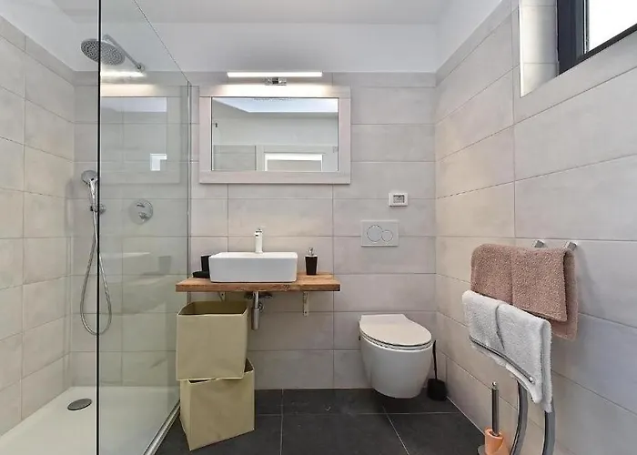 Villa Lia With Pool - Luxury In Vintijan, Near And Medulin